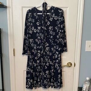 41 Hawthorn XL Navy Dress with tie on waist. Fits perfectly, not too tight.
